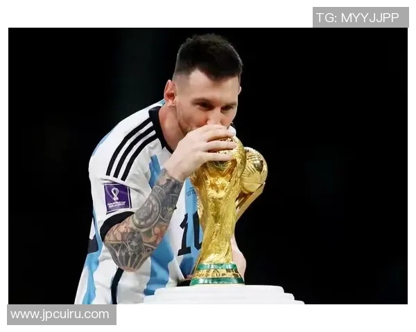 独狼足球明星的传奇之路与孤独背后的奋斗故事