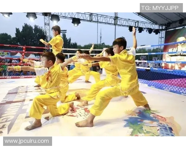 功夫明星与世界足球明星的巅峰对决谁才是运动界的真正传奇