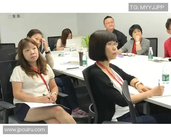 美国女职足球明星的崛起与影响力探讨及其对女性体育发展的推动作用